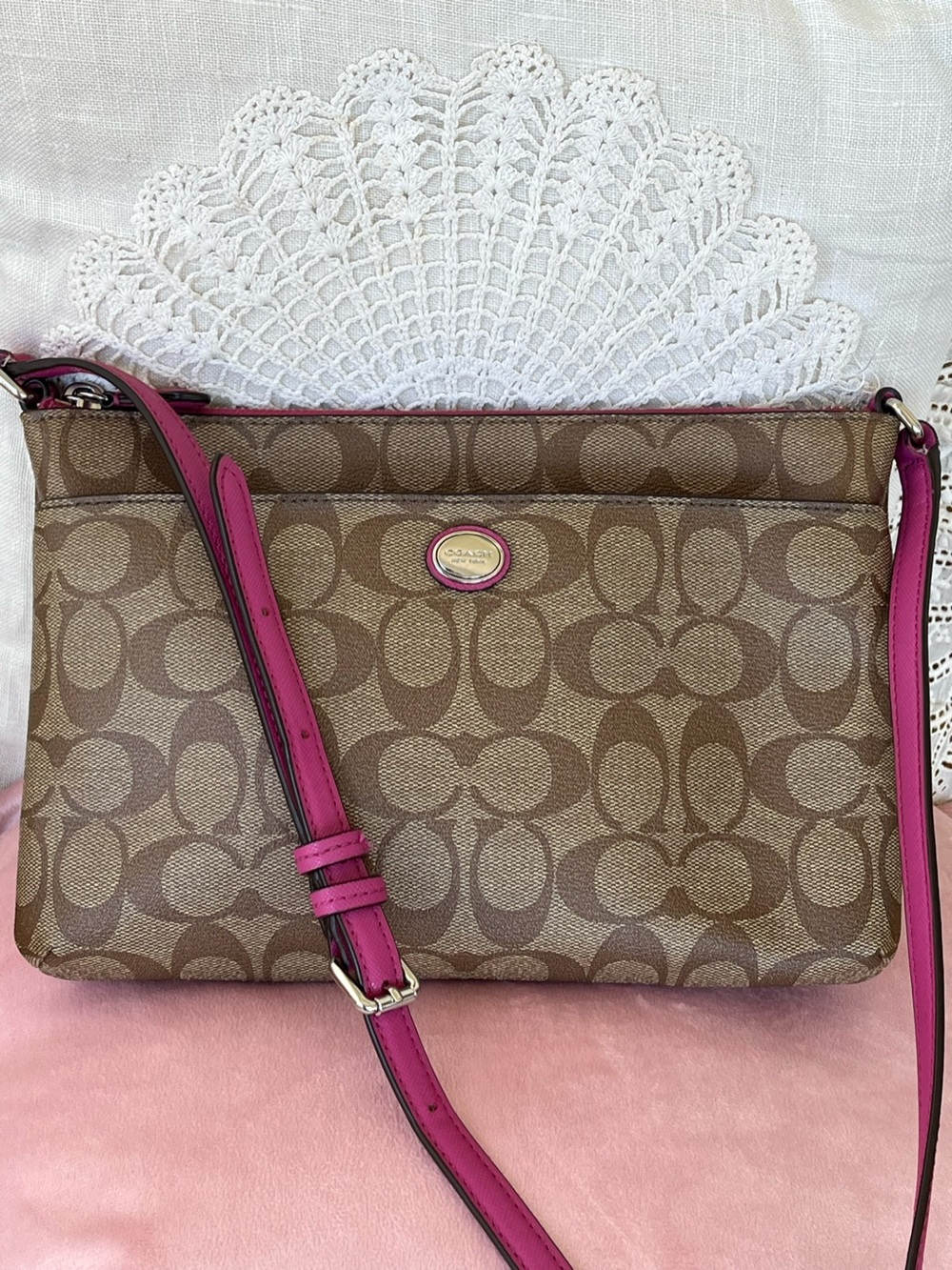 Coach Khaki Signature Crossbody with Pink Leather Trim, EUC - Picture 8 of 11